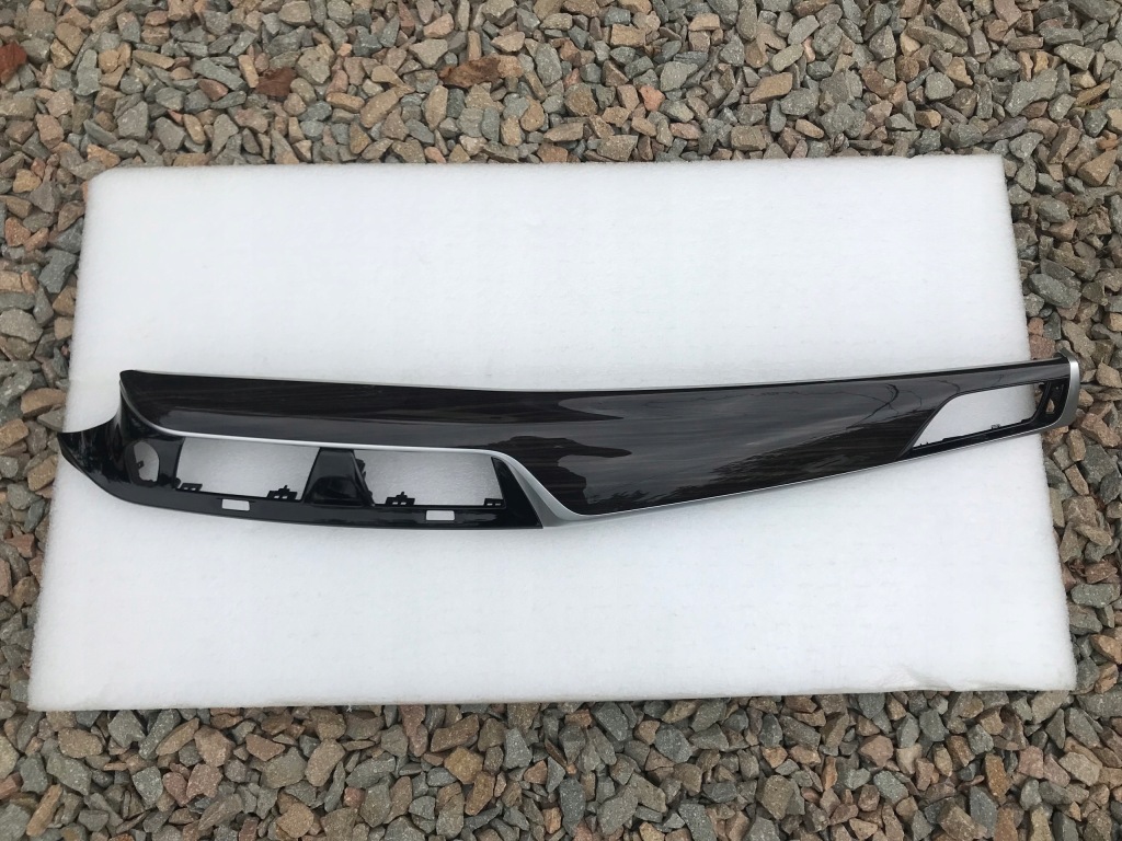 фото №1, Bmw x7 g07 молдинг салона декоративная средняя 18-