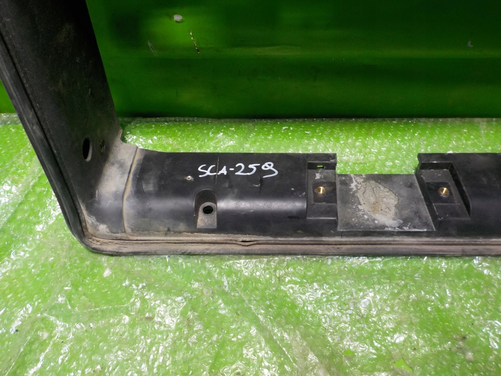 фото №2, Scania r380 2007r рамка защита люк