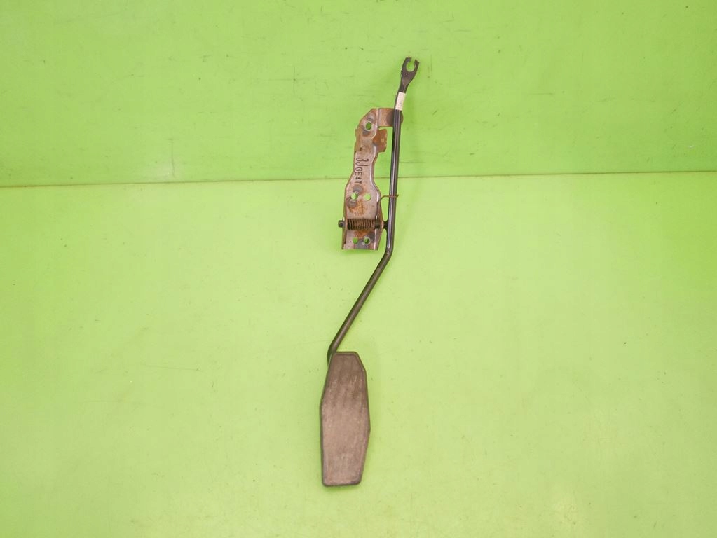 фото №1, Педаль газа mazda premacy i cp fl 1.8 16v 01-05