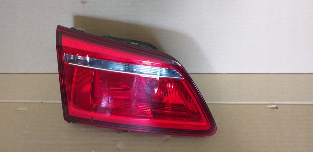 фото №1, Volkswagen оригинальный номер 510945093k лампа задняя комбинированная