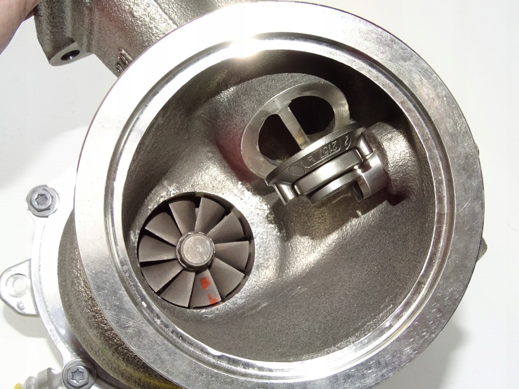 фото №9, Турбонагнетатель 2.0 turbo jaguar f-pace 2017-