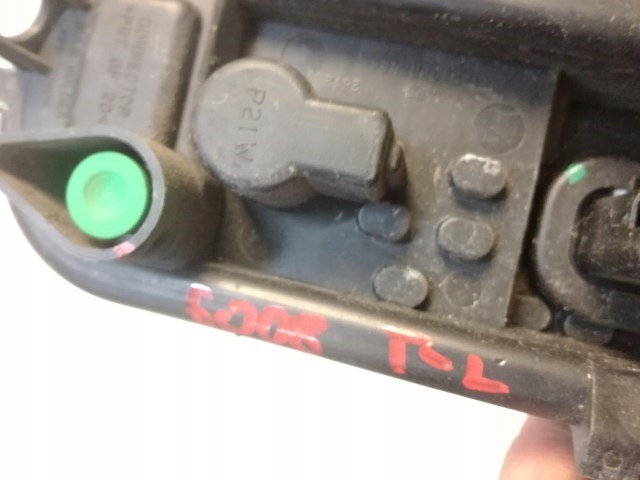 фото №4, Peugeot 5008 вкладыш лампы задняя задний левый