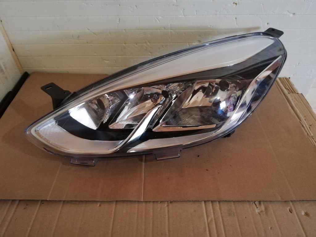 фото №1, Лампа перед ford fiesta mk8