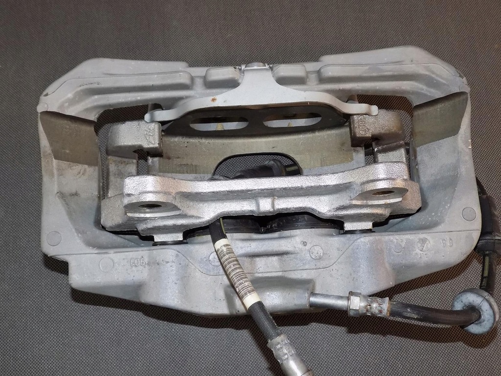 фото №5, Audi a7 4g суппорт правый перед