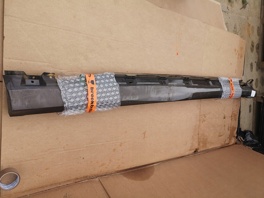 фото №1, Mercedes r-klasa w251 lift long молдинг поріг 796