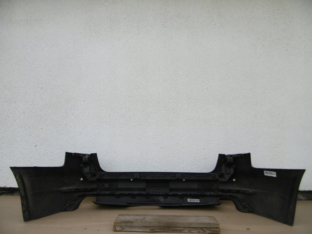 Купити Бампер задній audi a4 b9 8w0 kombi 8w9 /kompletny