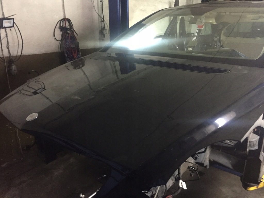 фото №1, Mercedes w251 капот комплектная c197