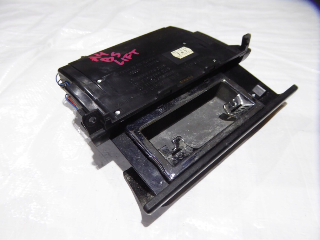 фото №1, Пепельница audi a4 b5 lift 99-01 8d0857951g