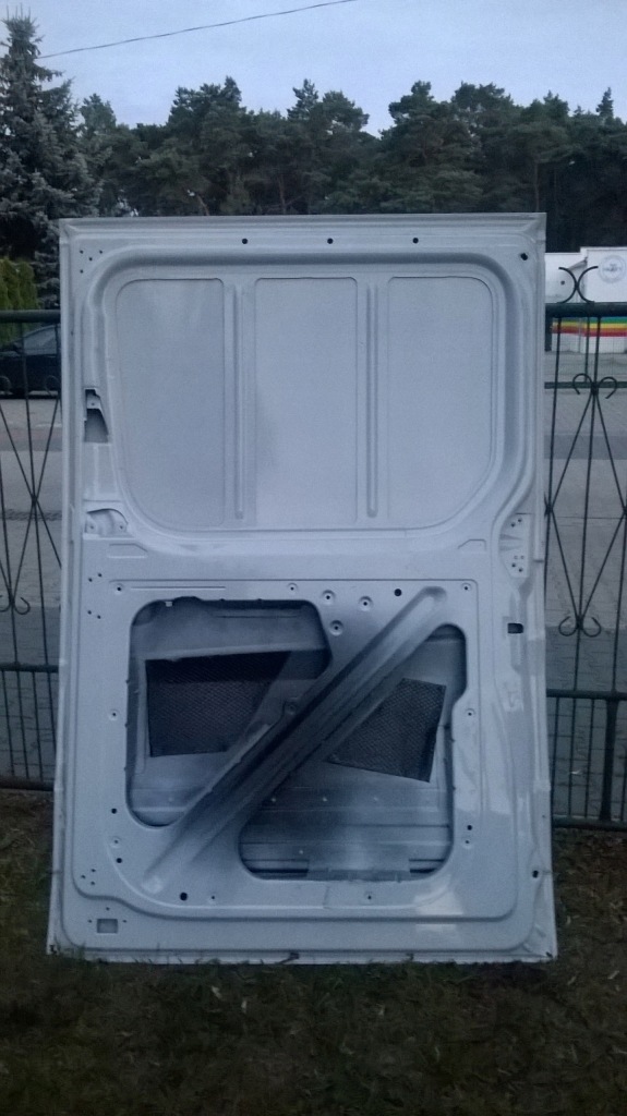 Дверь сдвижные mercedes sprinter белый Доставка