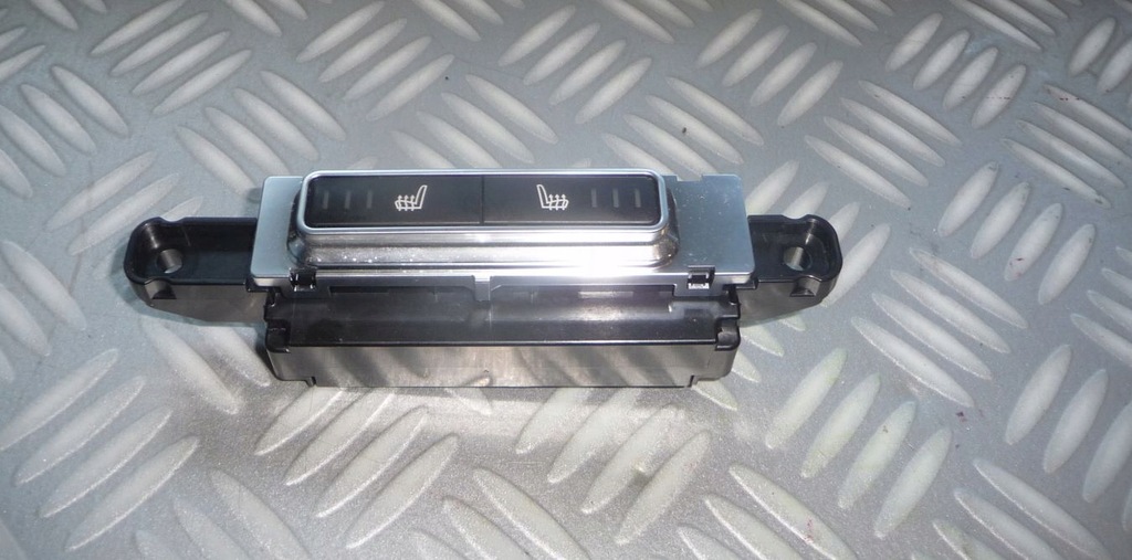 фото №1, Range rover sport l494 панель подогрев сидений задняя