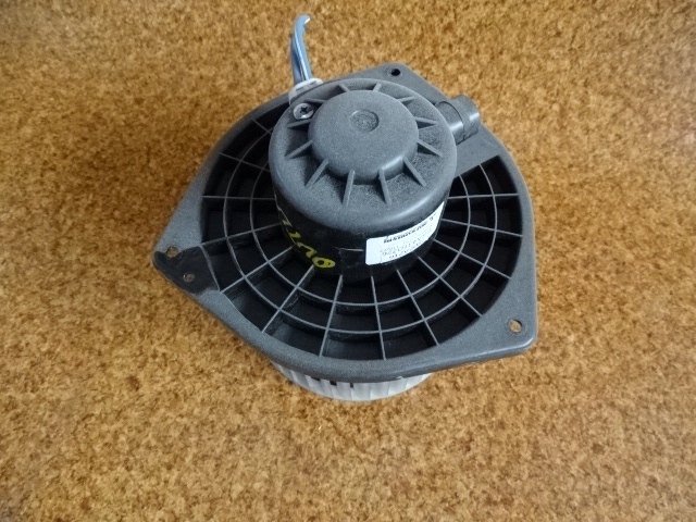 фото №1, Mitsubishi outlander 11r вентилятор повітродувка