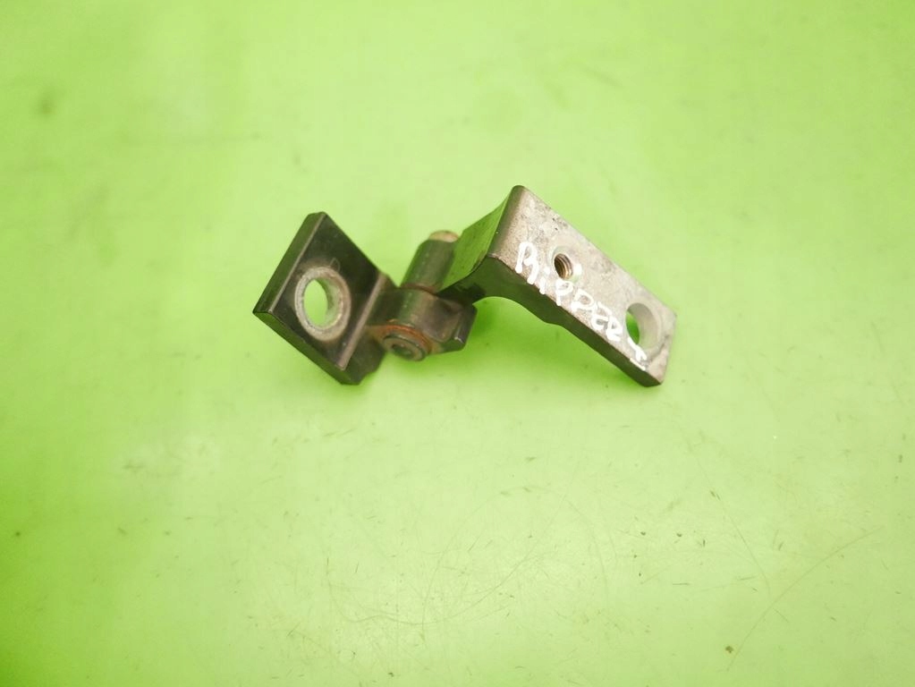 фото №8, Петля дверь правый перед góra peugeot bipper i 632