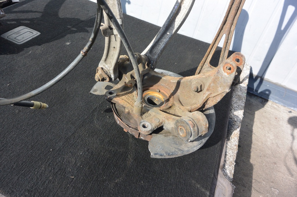 фото №14, Поворотный кулак ступица рычаг задняя audi q7 touareg kpl