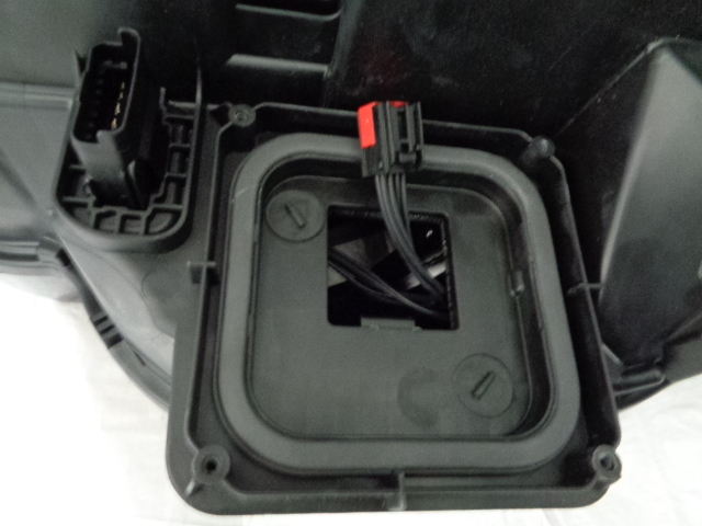 фото №8, Renault оригинальный номер 260100033r лампа передняя