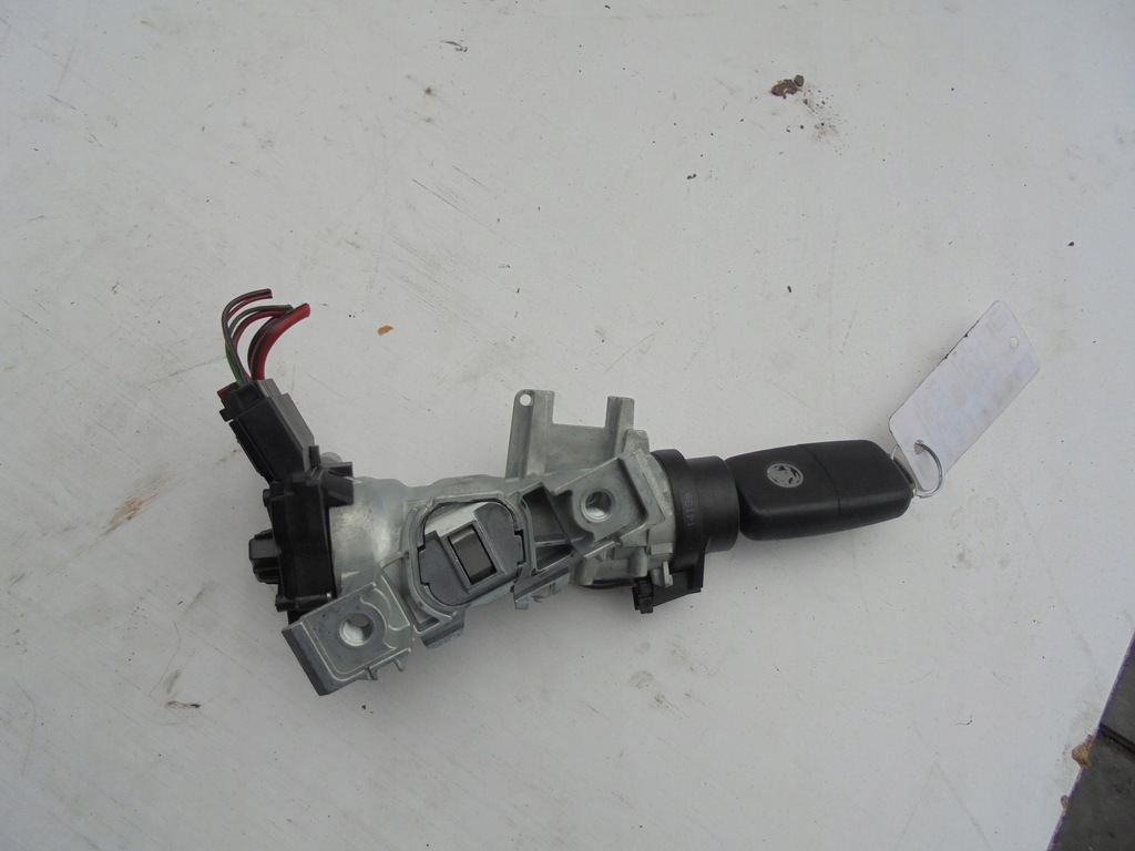 фото №1, Замок зажигания 1k0905851 skoda rapid