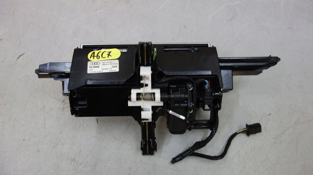 фото №2, Audi a6 c7 монітор дисплей підйомник 4g1919601t