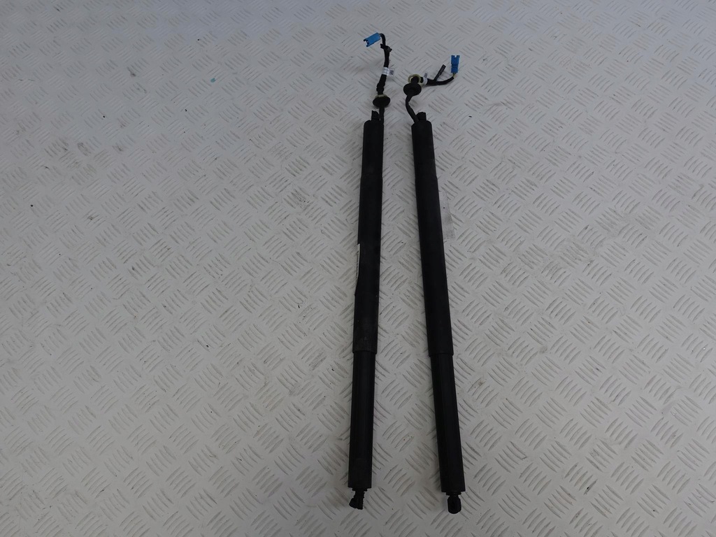 фото №1, Bmw x7 g07 привід амортизатор кришки задня p+l