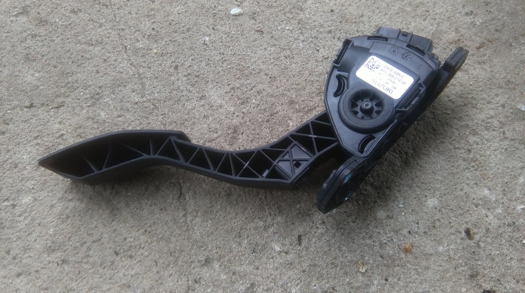 фото №1, Nissan pixo педаль газу