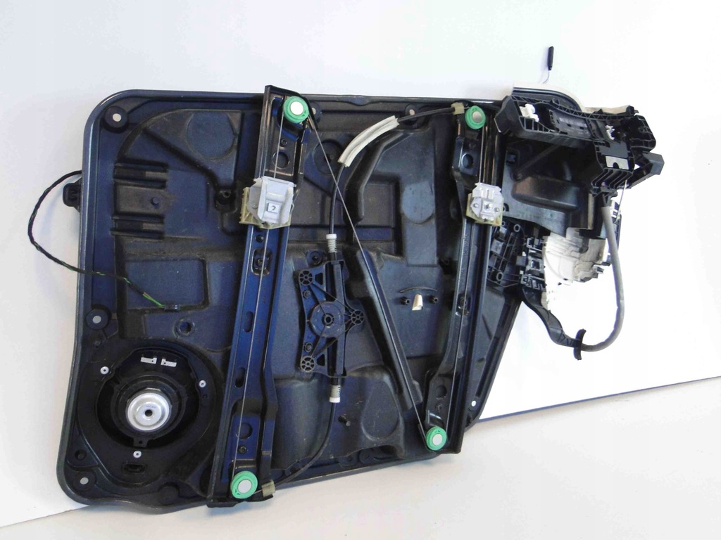 фото №1, Mercedes-benz оригінальний номер a1667200135 замок двері