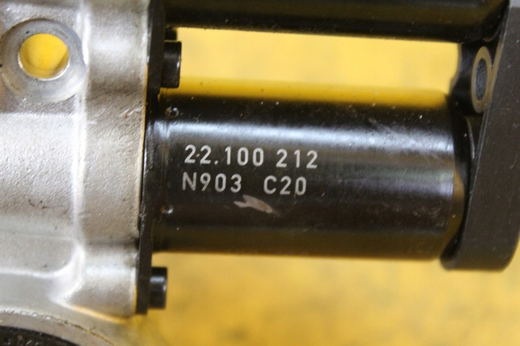 фото №6, Регулятор распределительного вала audi a6 c5 3.0 asn 06c103108d