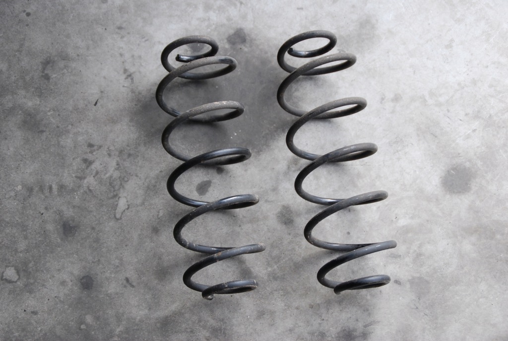 фото №1, Пружини підвіска задня комплект citroen c3 iii