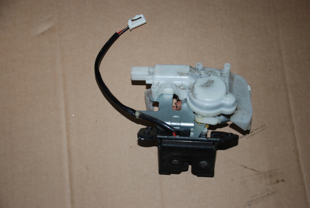 фото №1, Mazda6 mazda 6 02-07 замок крышки задний багажника