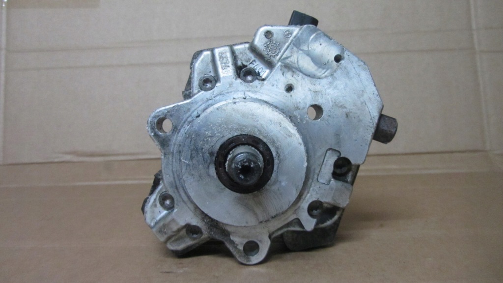 Насос топлива давления впрыскная 2.0d bmw 3 e90 e91 e93 e87 e46 e60 Цена