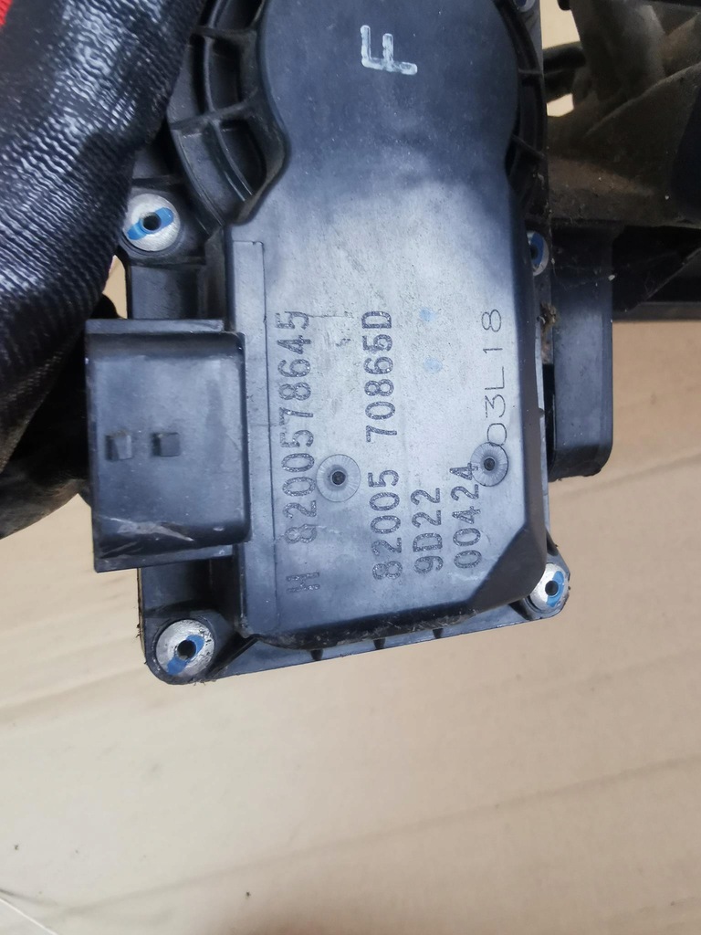 фото №2, Колектор всмоктуючий 140032069r renault megane iii tce