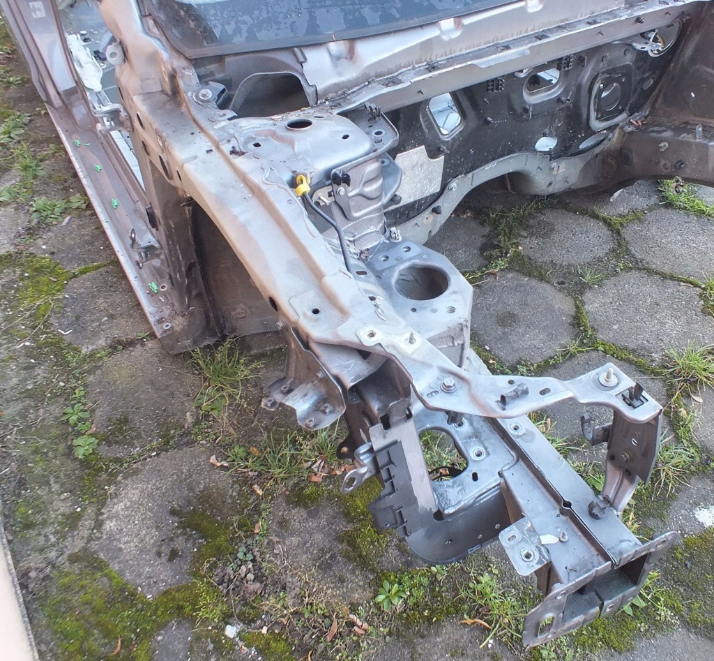 фото №1, Laguna iii coupe лонжерон подкрылок четверть правая перед