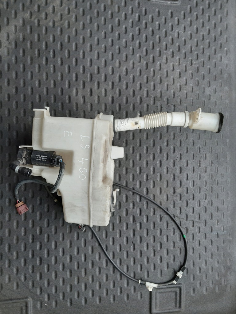 фото №1, Бак омывателя + насос lexus ls 460 600