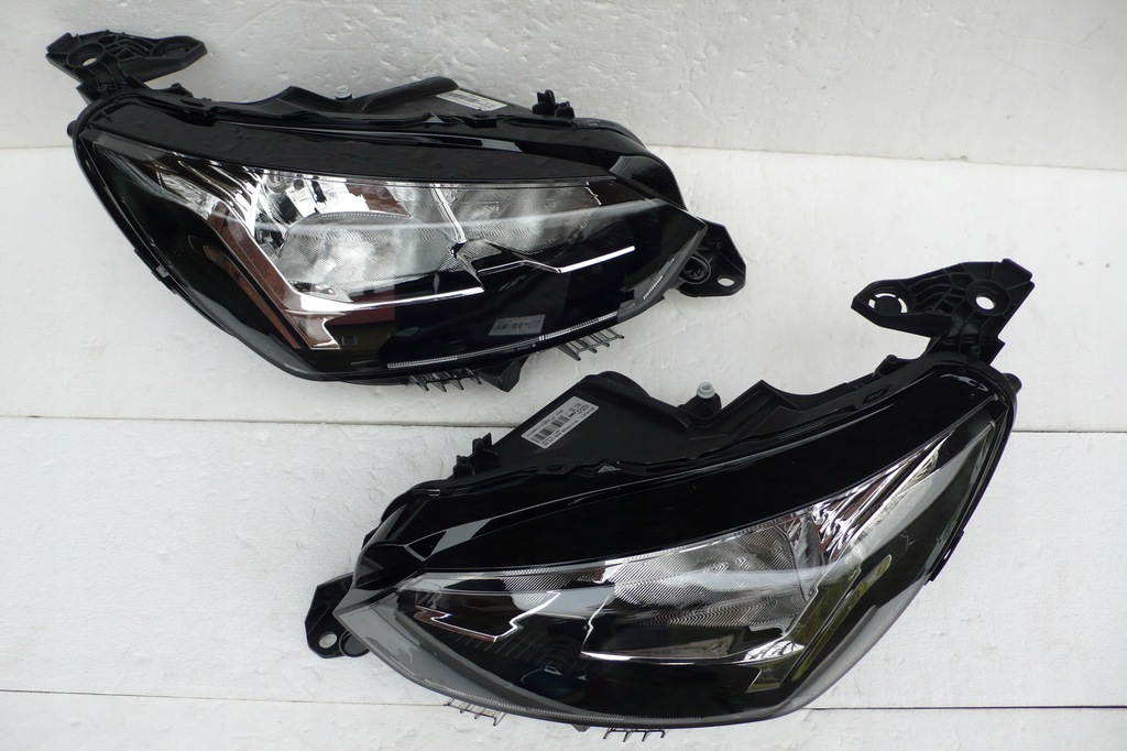 фото №1, Peugeot 208 ii 2019 фара