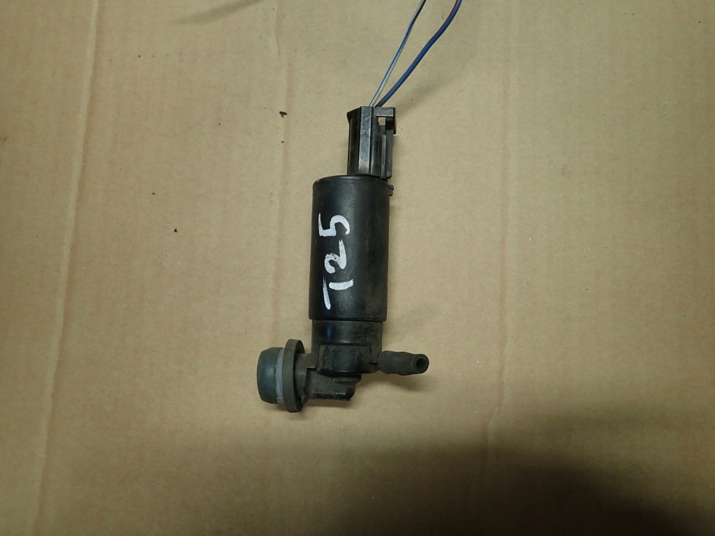 фото №1, Toyota avensis t25 03-08 помпа розпилювача скло