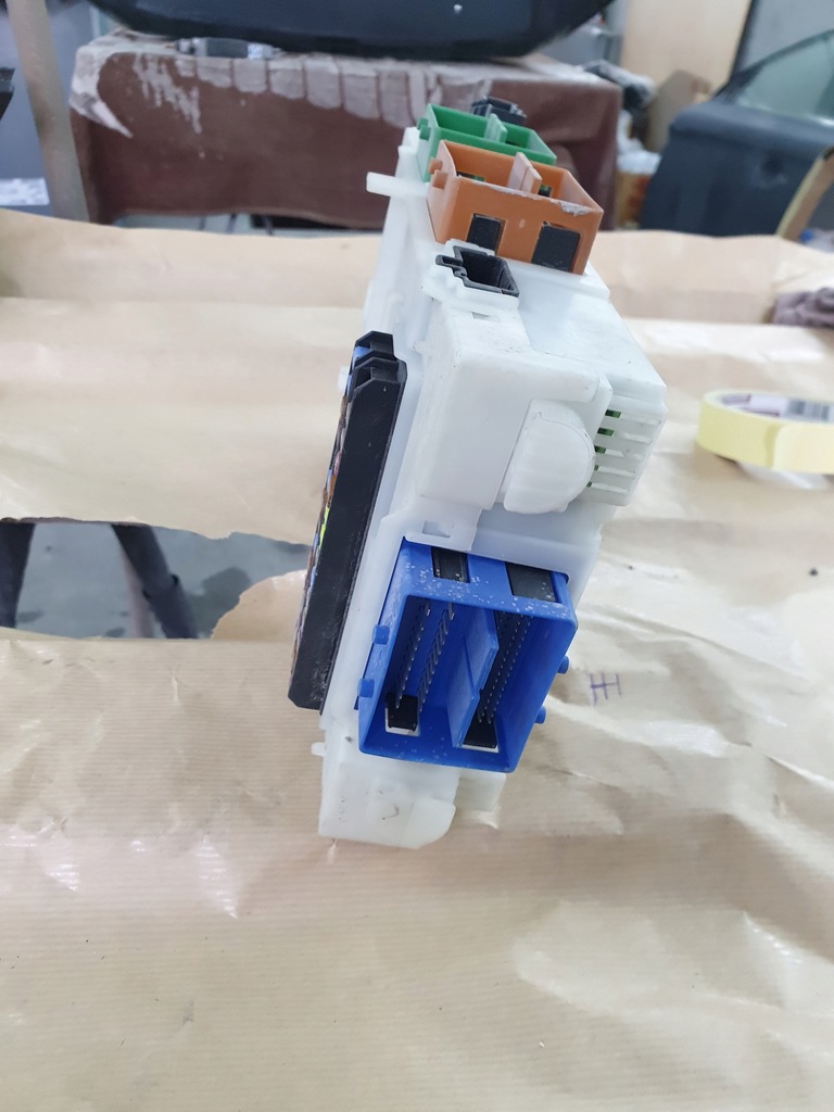 фото №4, Коробка модуль cem bsi volvo xc60