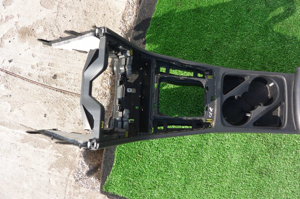 фото №5, Туннель средний подлокотник кожа vw passat cc lift