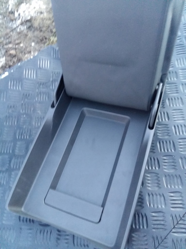 фото №3, Подлокотник 1k0885205n vw golf 5 кожа!!!