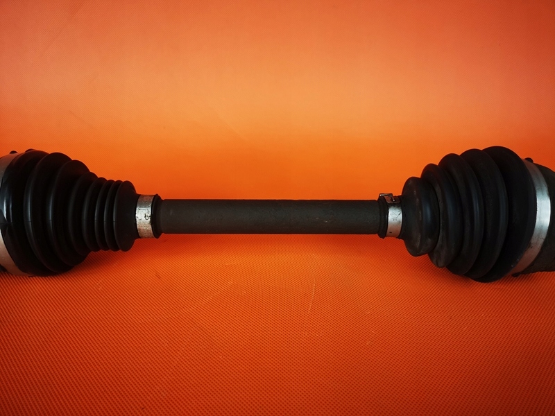 Volvo v40 d2 1.6 2013 приводной вал левая короткий комплектная с Разборки