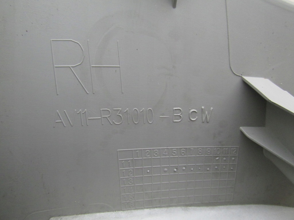 фото №5, Пластик захист стійка задня багажника b-max 2013 rok