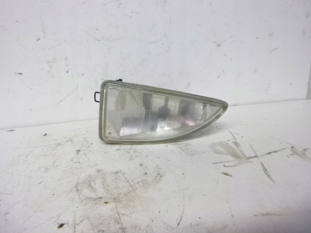 фото №1, Противотуманная фара ford focus 1999r.