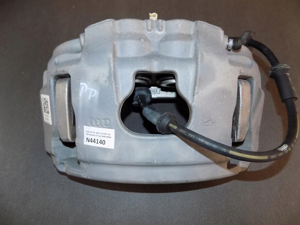 фото №1, Audi a7 4g суппорт правый перед