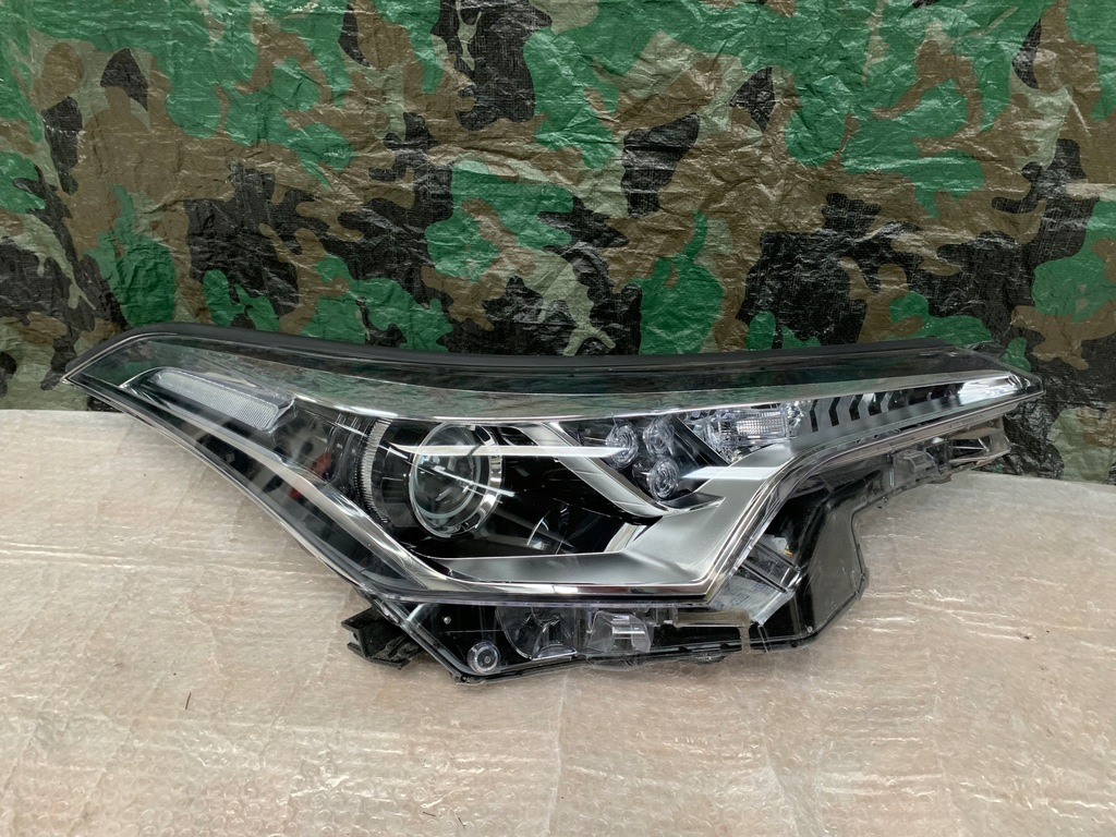 фото №1, Toyota chr ch-r правая лампа передняя