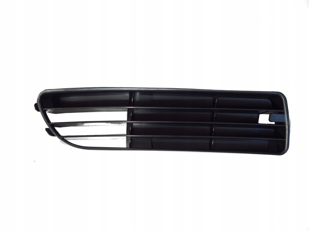 фото №1, Решётка радиатора заглушка w бампере правая do audi a4 b5 -98