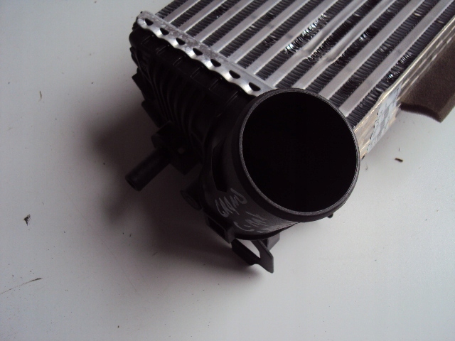 Интеркулер ford c-max mk2 1.5 tdci 2010 в Украине