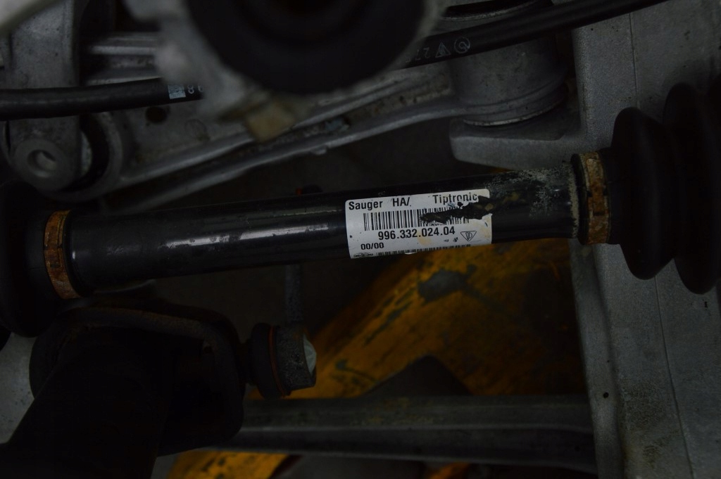 фото №5, Porsche 911 996 tiptronic поворотний кулак ступиця p задня