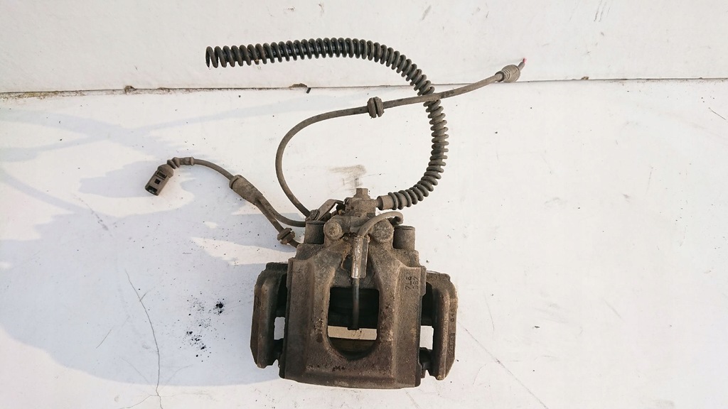 фото №1, Vw touareg супорт гальма правий задня