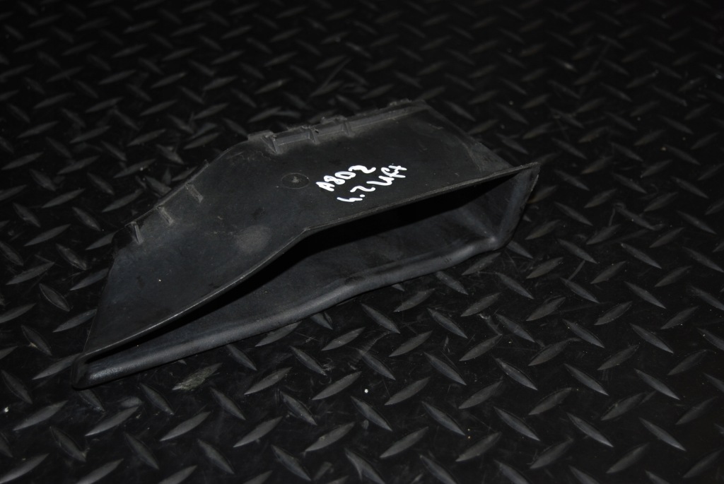 фото №1, Повітрозабірник повітря audi a8 d2 4.2 lift 077129617