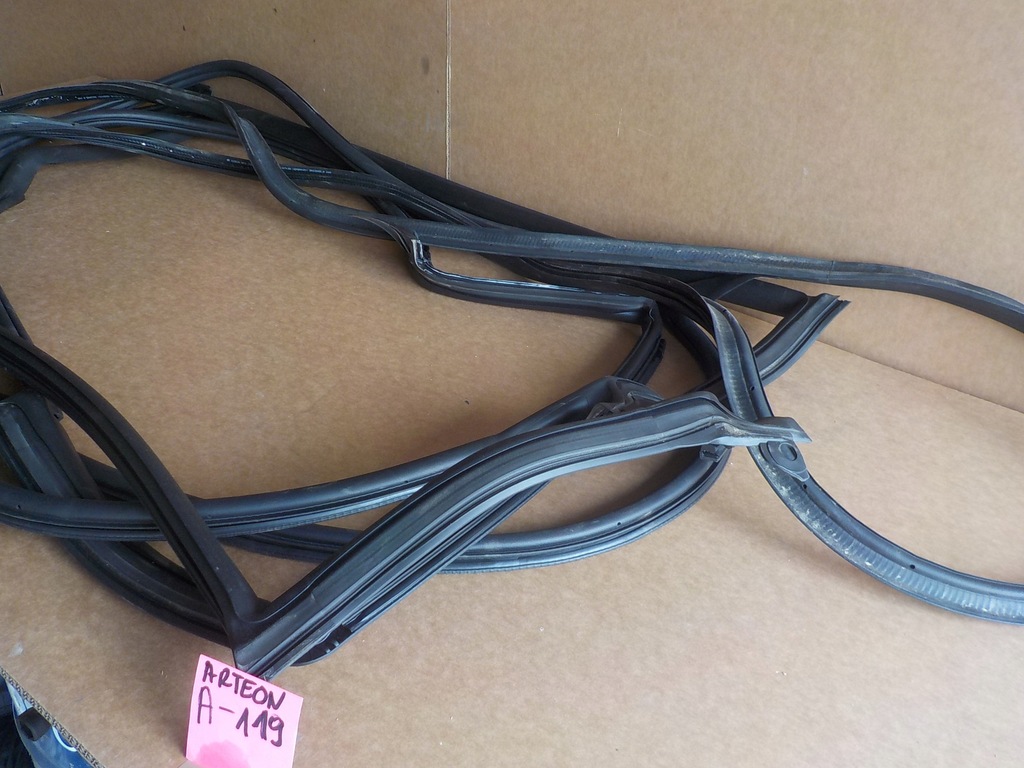 фото №6, Vw arteon ущільнювачі комплект двері багажника