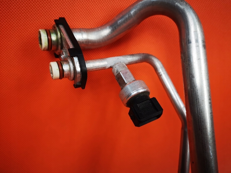 фото №6, Volvo оригінальний номер 31351698 трубка шланг кондиціонера