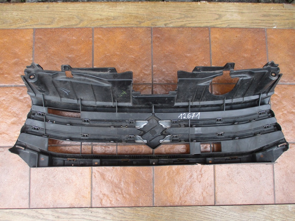 фото №9, Suzuki celerio 14-17 решётка радиатора решётка радиатора перед