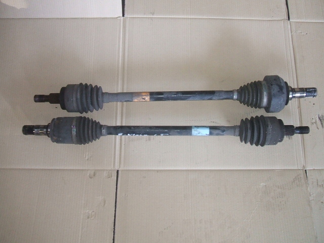 фото №1, Mercedes r-klasa w251 3.2cdi приводной вал правая левая задняя