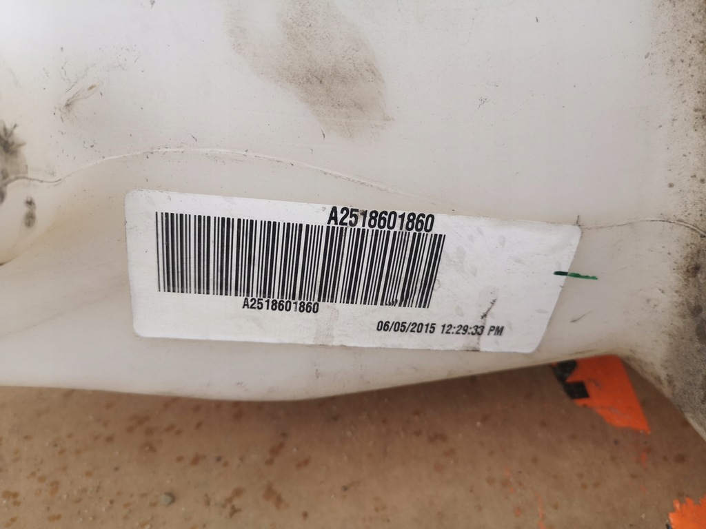 фото №3, Mercedes w251 3.0 r 400 бачок омивача